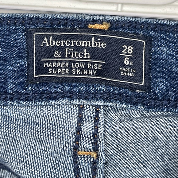 Abercrombie & Fitch Distressed Raw Hem Skinny Jeans Size 28/6 - Picture 5 of 13